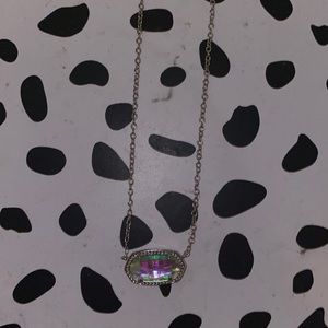 Kendra Scott necklace